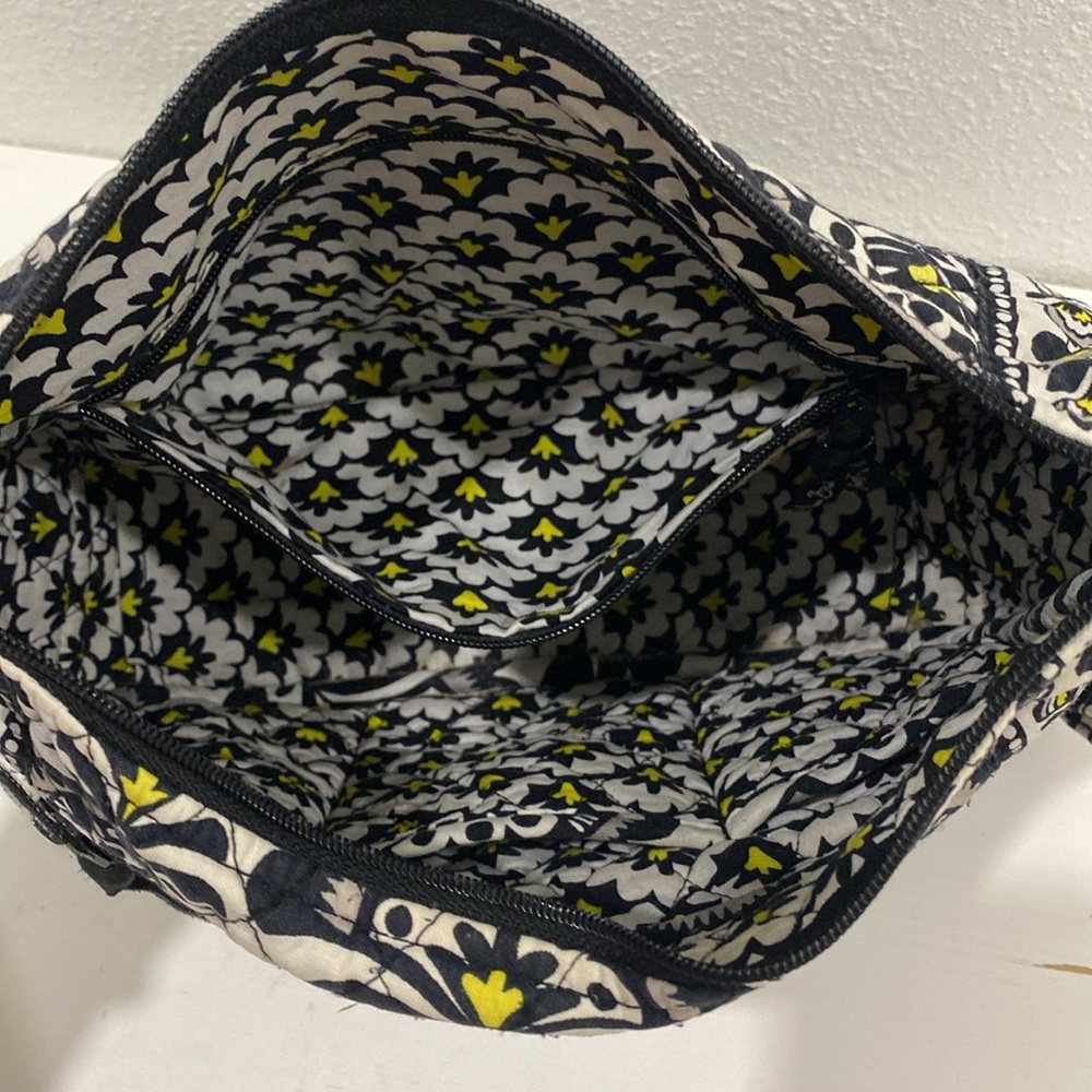 Vera Bradley Retired Fanfare Pattern crossbody / Shoulder Bag - Picture 14 of 16